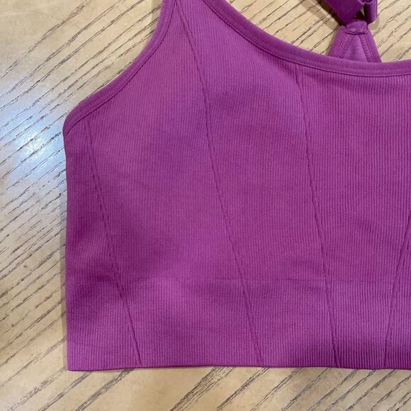 0394 New Women's New Balance Purple Sports Bra - Picture 3 of 11